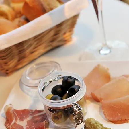 فندق Stella Marina Serriera (Corsica)