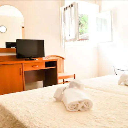Stella Marina Hotel 3*